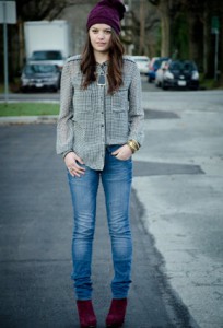 рубашка с джинсами фото