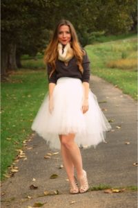 tulle-skirt-fur-collar-accessories_400